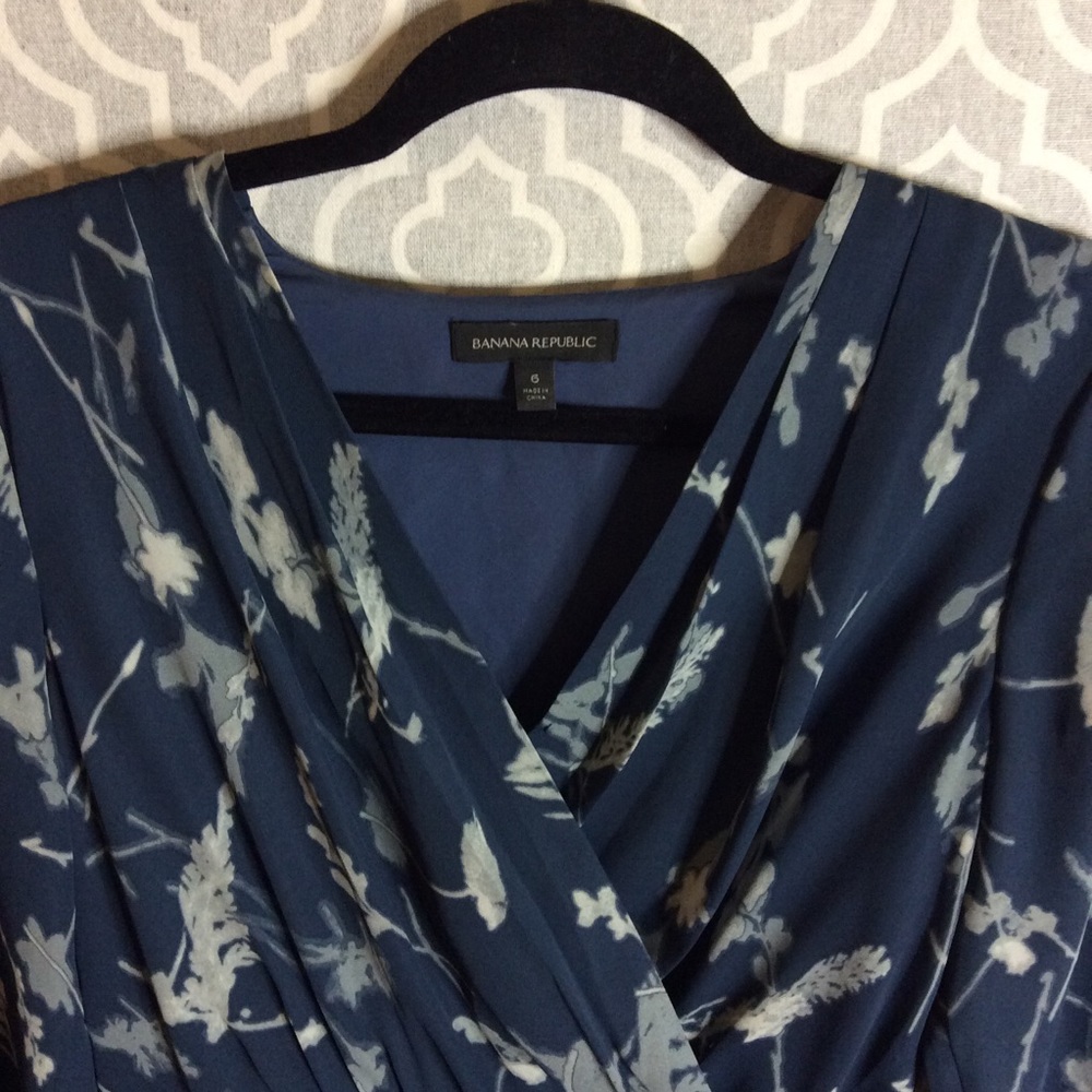 Banana Republic Women’s Dress with pockets Size 6